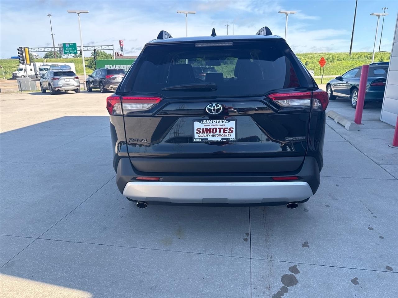 Toyota RAV4 Adventure AWD 2024
