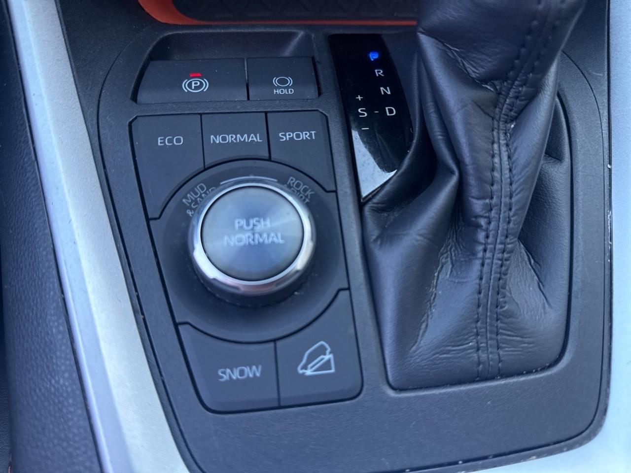 Toyota RAV4 Adventure AWD 2024