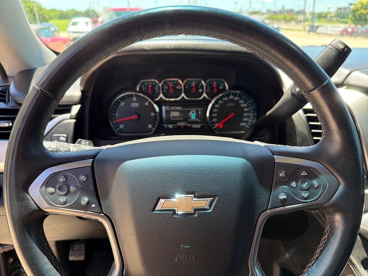 Chevrolet Suburban LT 4WD 2016