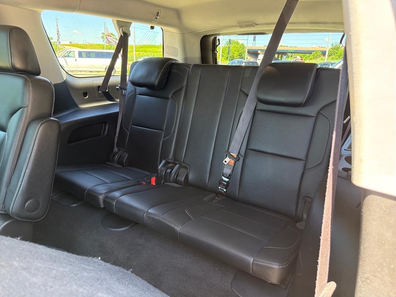 Chevrolet Suburban LT 4WD 2016