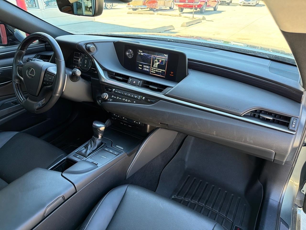 Lexus ES 250 Premium 2021