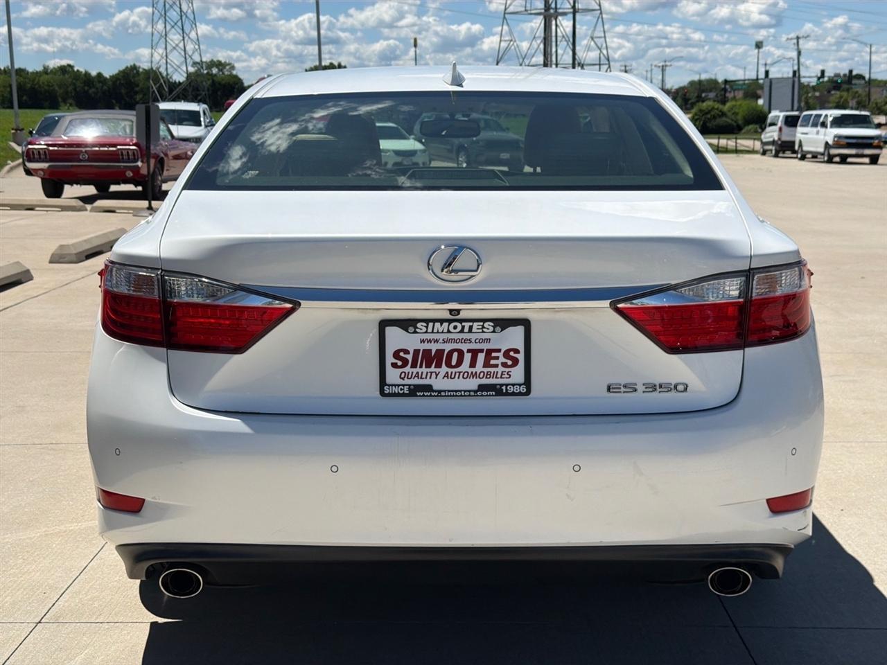 Lexus ES 350 Sedan 2015