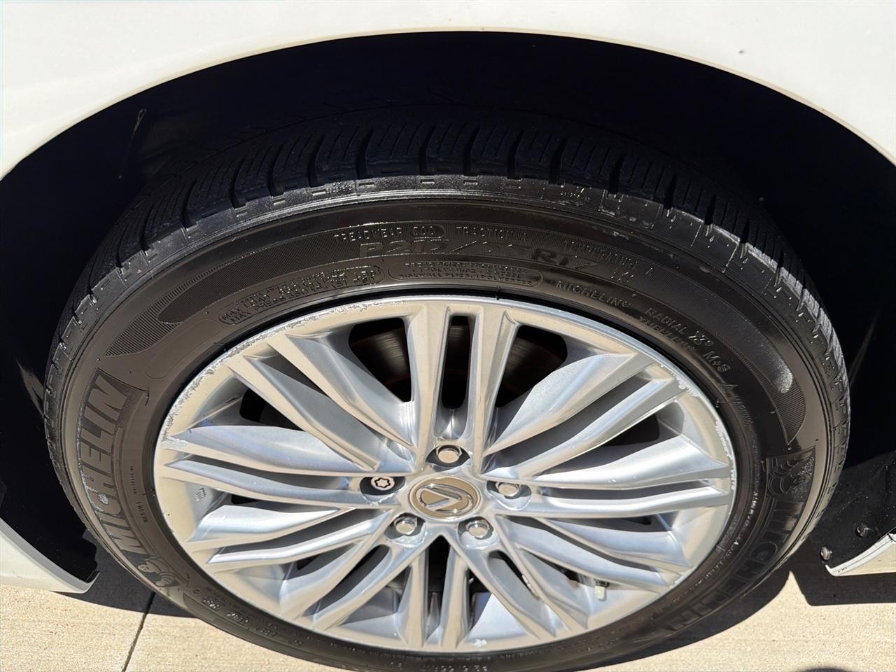 Lexus ES 350 Sedan 2015