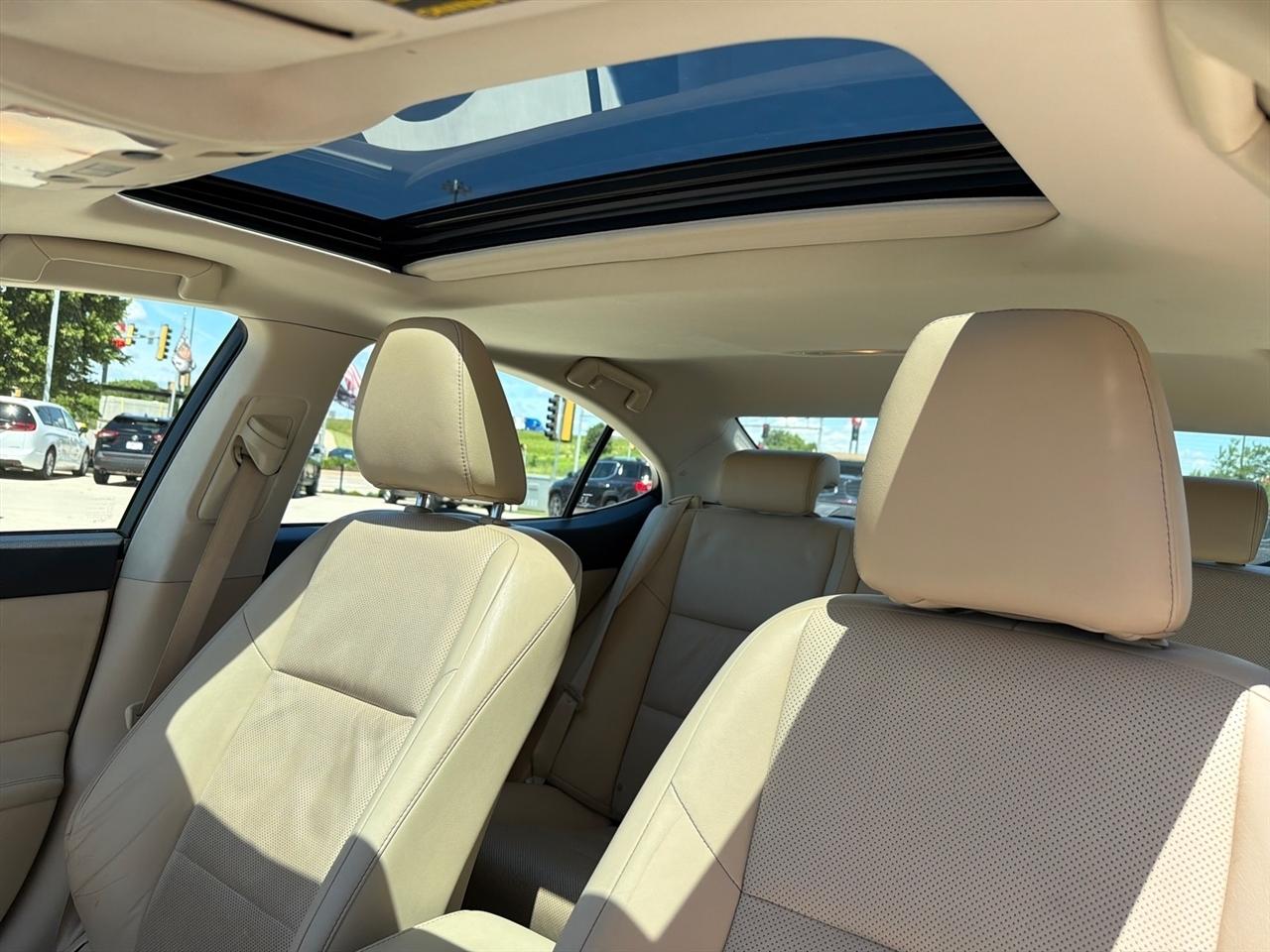Lexus ES 350 Sedan 2015
