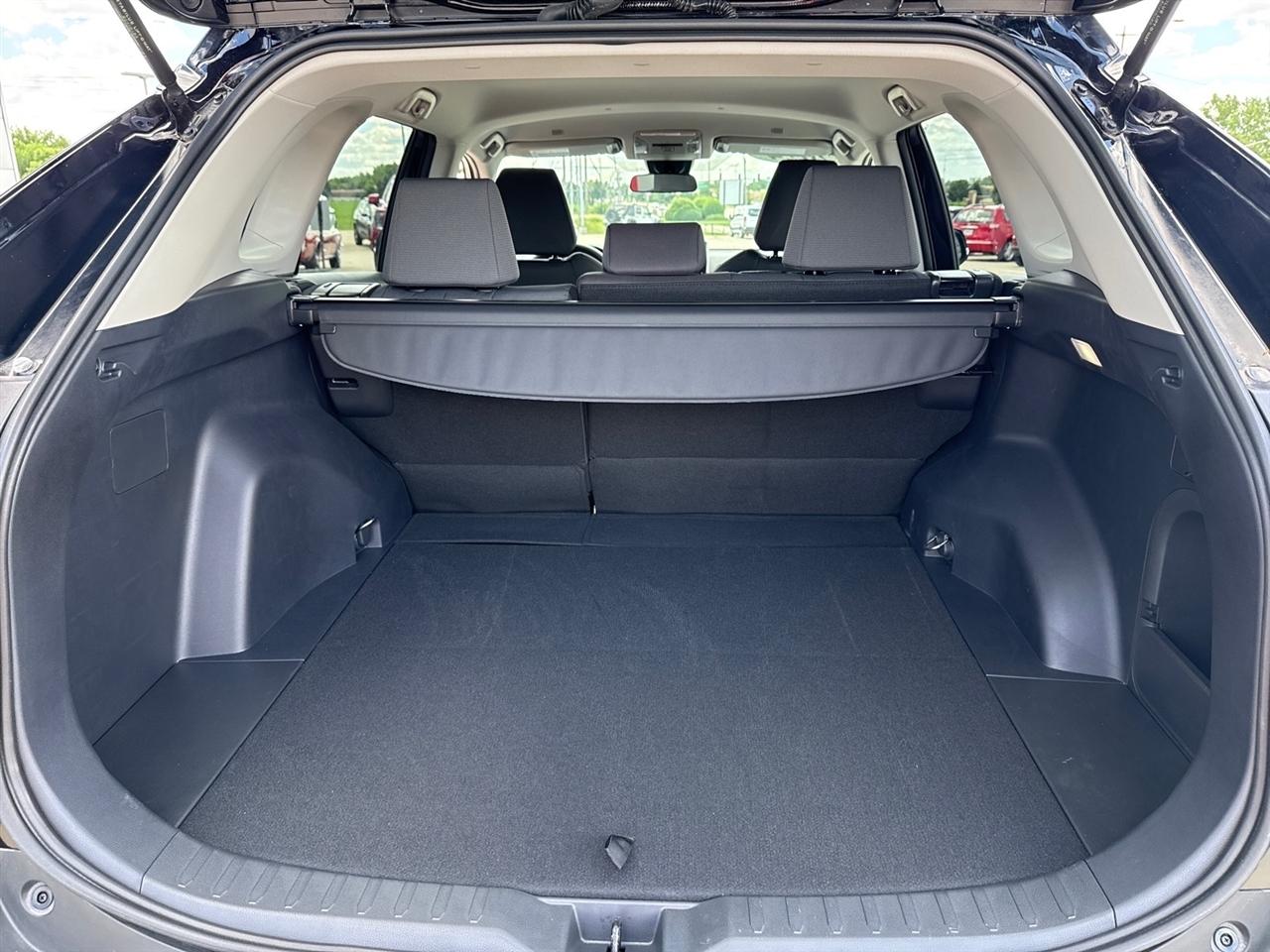Toyota RAV4 Hybrid XLE 2024