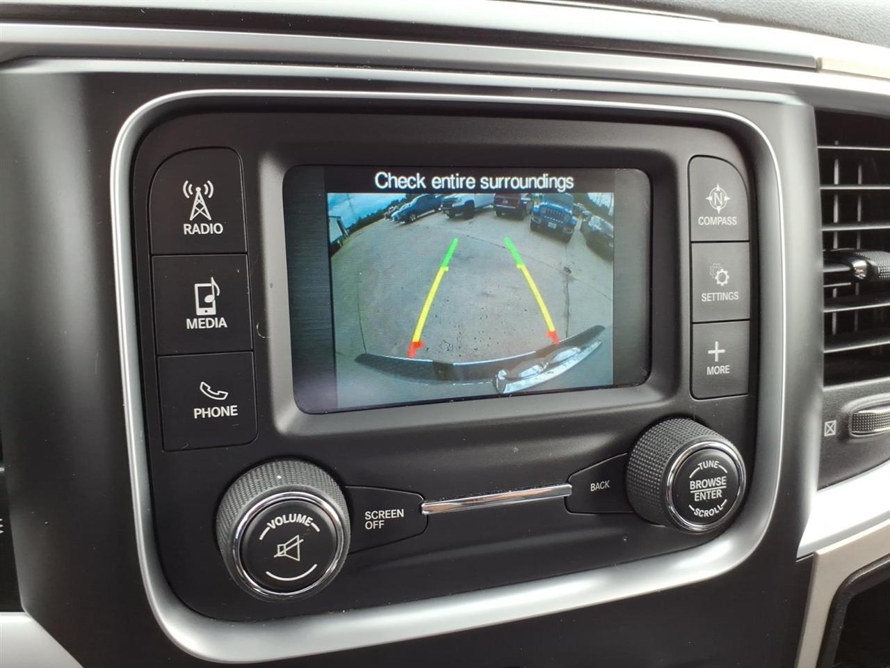 RAM 1500 SLT Crew Cab LWB 4WD 2015