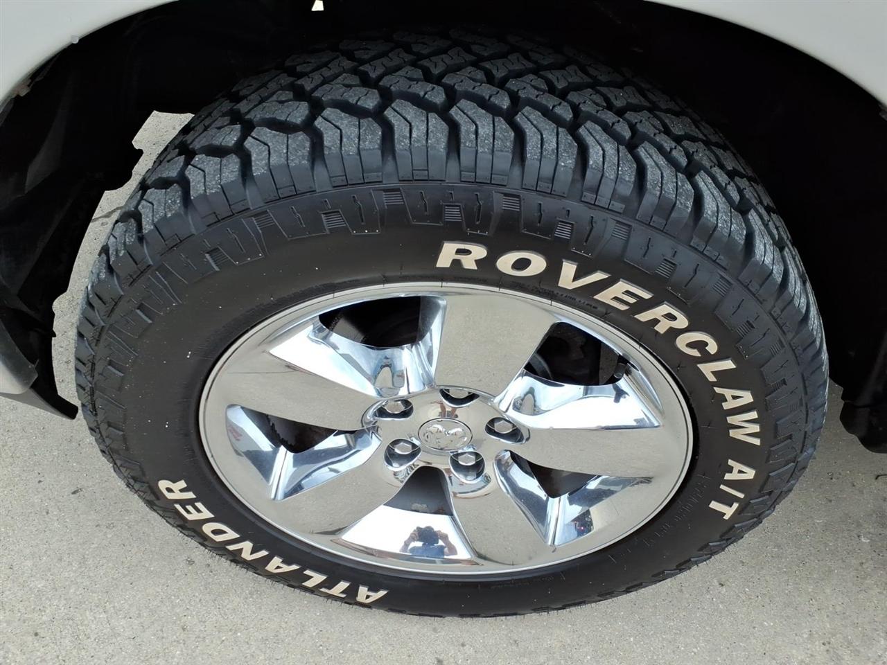 RAM 1500 SLT Crew Cab LWB 4WD 2015