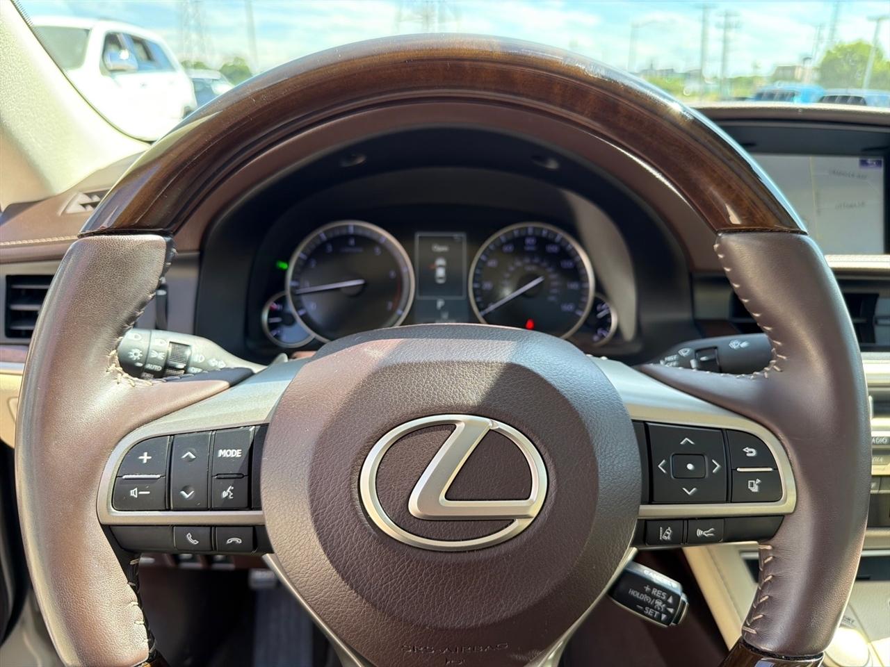 Lexus ES 350 Sedan 2018