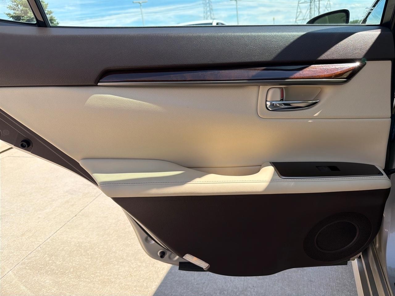 Lexus ES 350 Sedan 2018