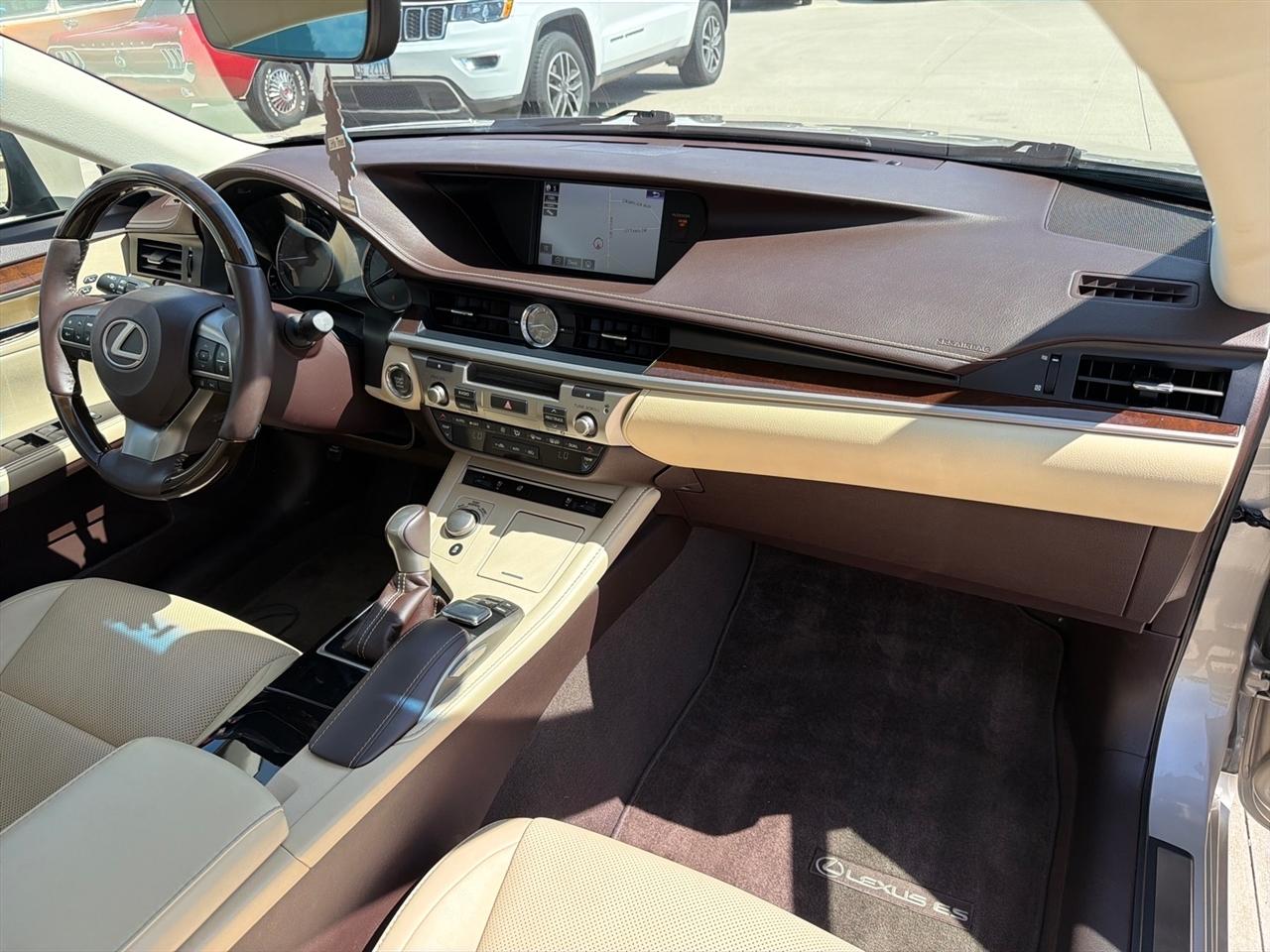 Lexus ES 350 Sedan 2018