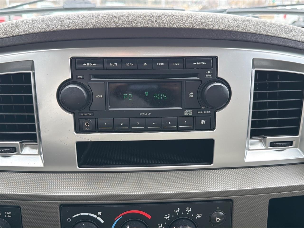 Dodge Ram 3500 SLT Quad Cab SWB 4WD DRW 2009