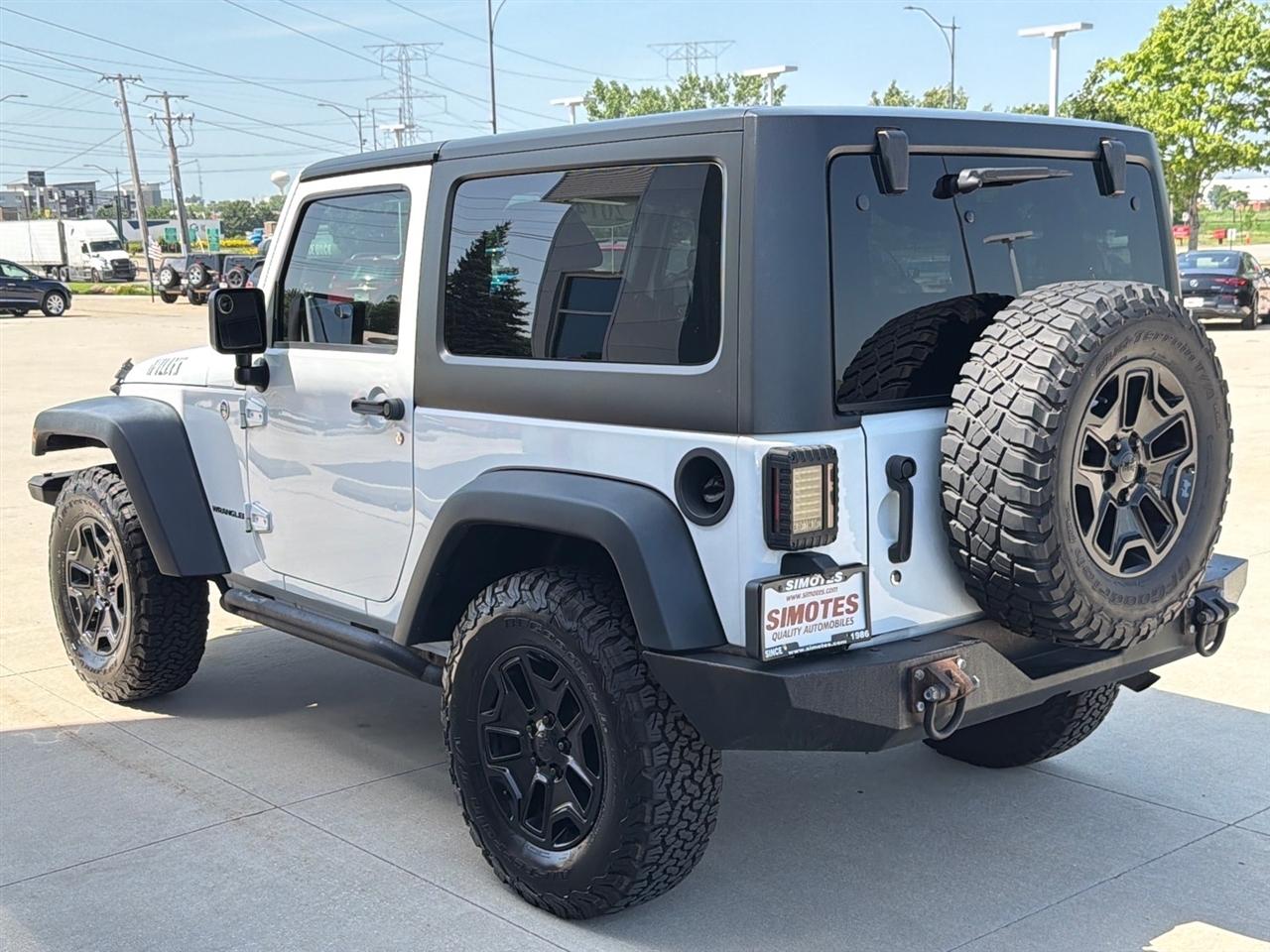 Jeep Wrangler 4WD 2dr Willys Wheeler 2014