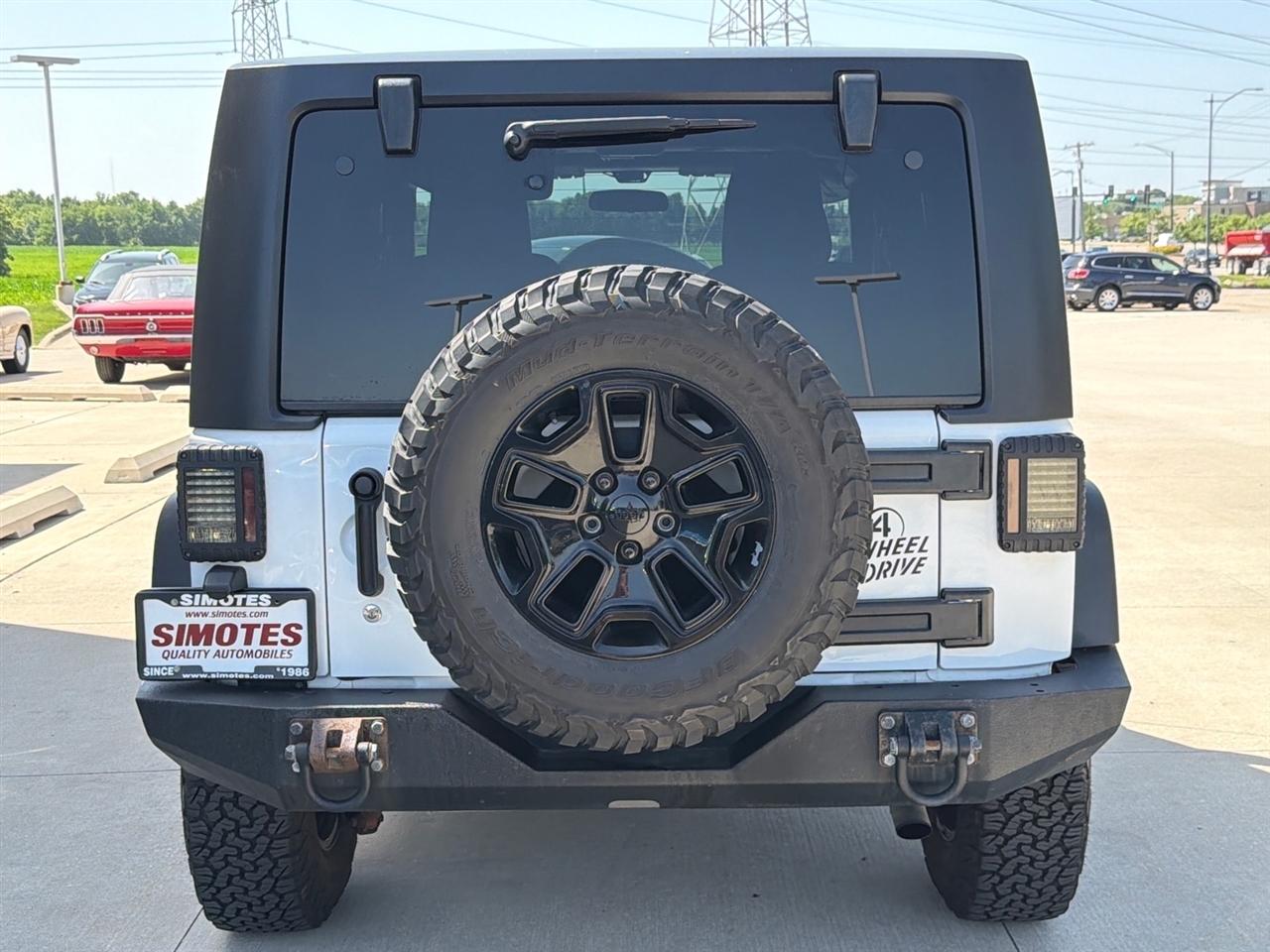 Jeep Wrangler 4WD 2dr Willys Wheeler 2014