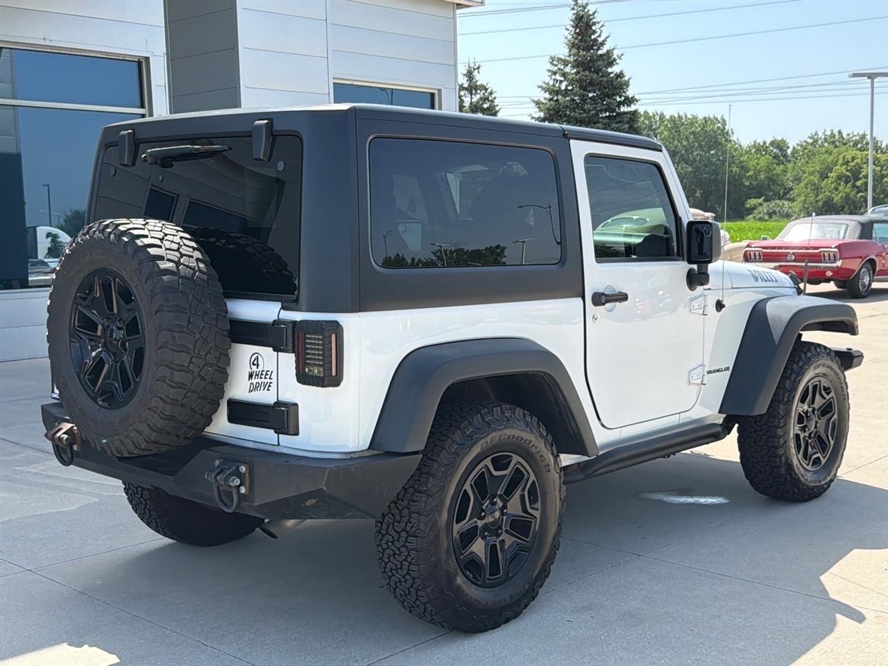 Jeep Wrangler 4WD 2dr Willys Wheeler 2014