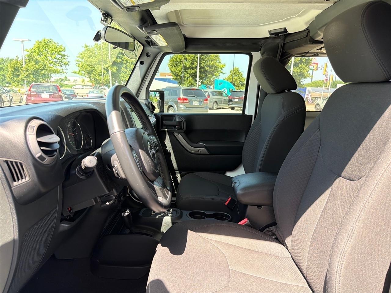 Jeep Wrangler 4WD 2dr Willys Wheeler 2014