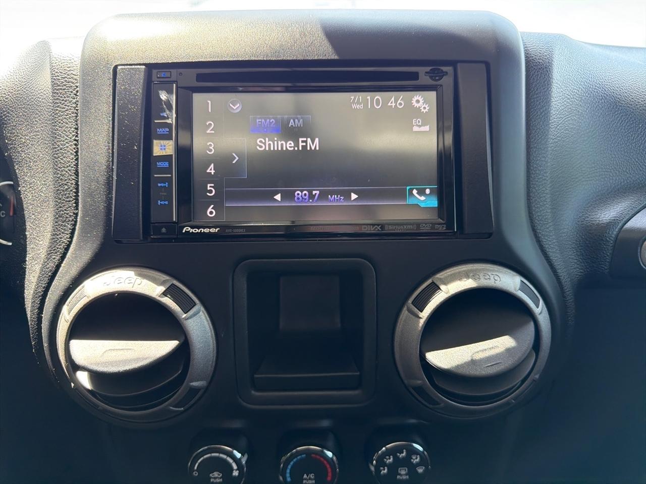 Jeep Wrangler 4WD 2dr Willys Wheeler 2014