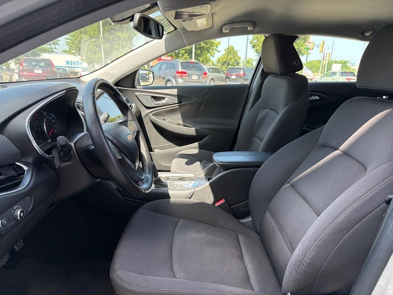 Chevrolet Malibu 4dr Sdn LT w/1LT 2016