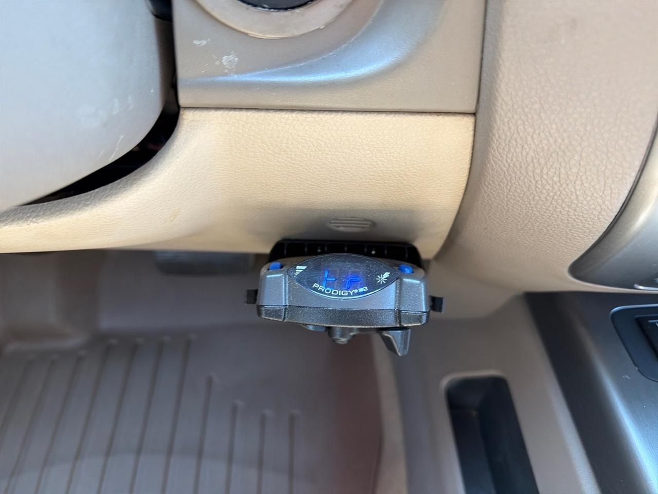 Nissan Armada 4WD 4dr Platinum 2015