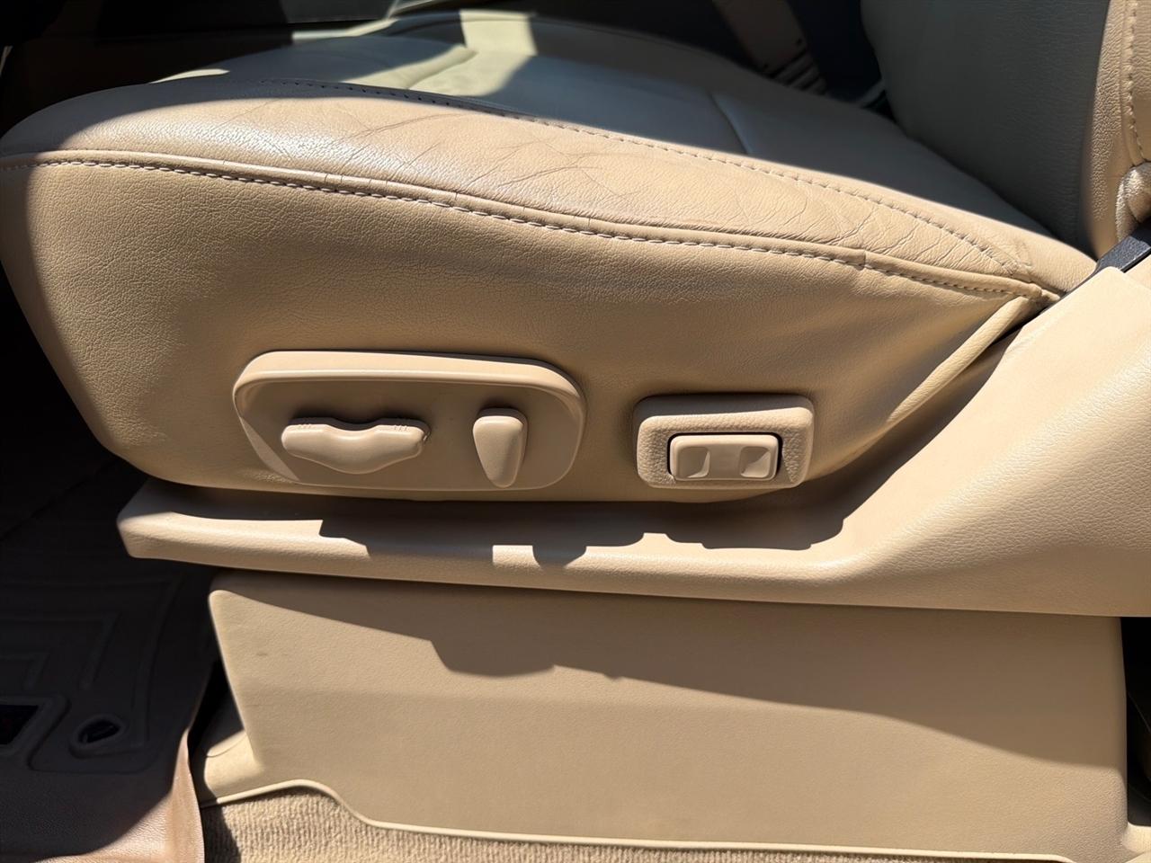 Nissan Armada 4WD 4dr Platinum 2015