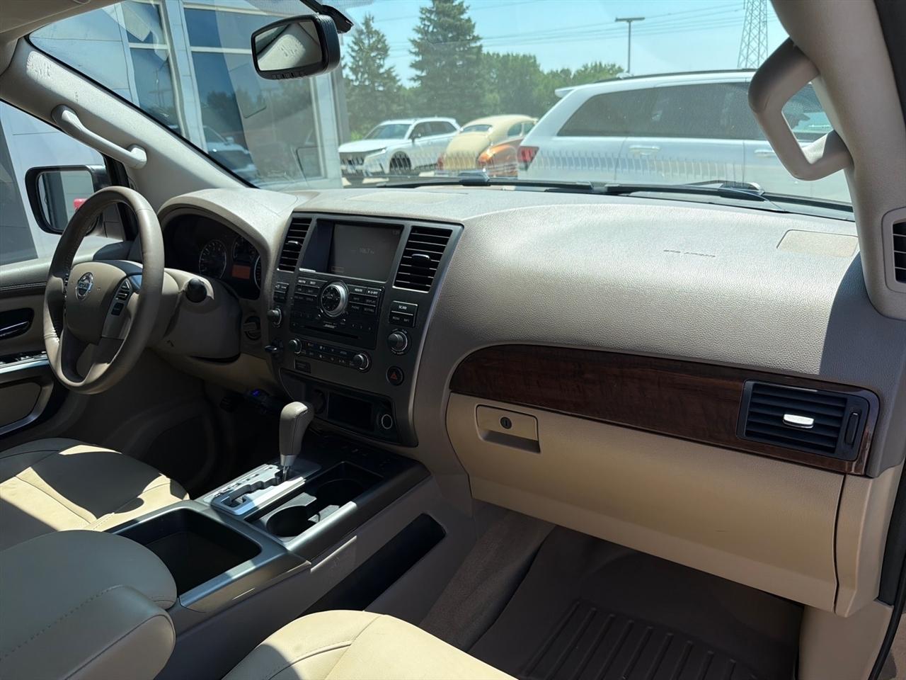 Nissan Armada 4WD 4dr Platinum 2015
