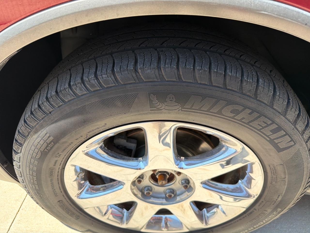 Buick Enclave FWD 4dr CXL 2008