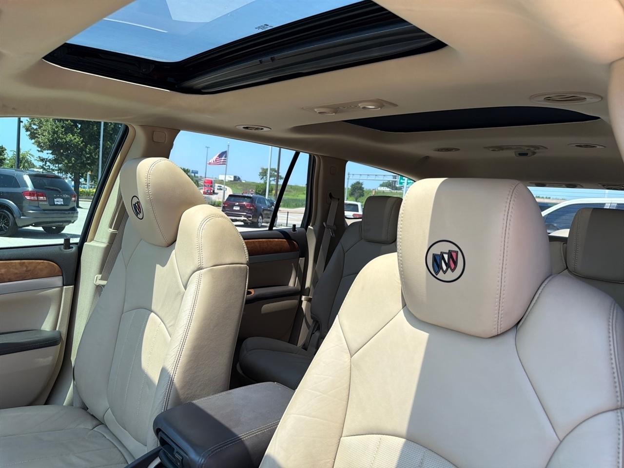 Buick Enclave FWD 4dr CXL 2008