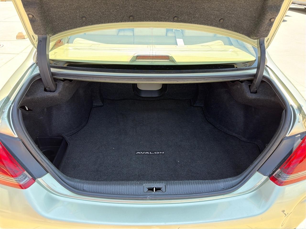 Toyota Avalon 4dr Sdn Touring (Natl) 2008