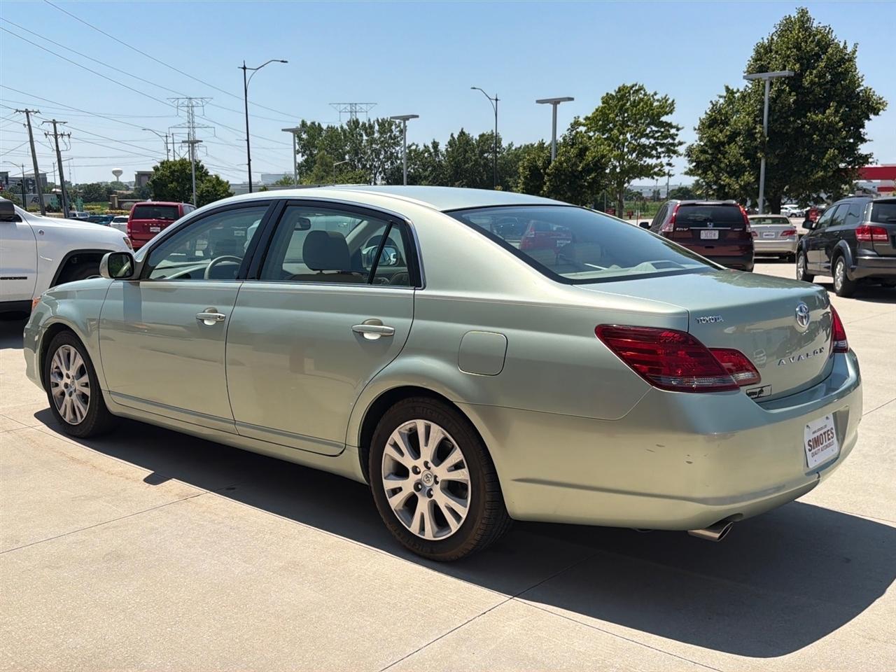 Toyota Avalon 4dr Sdn Touring (Natl) 2008
