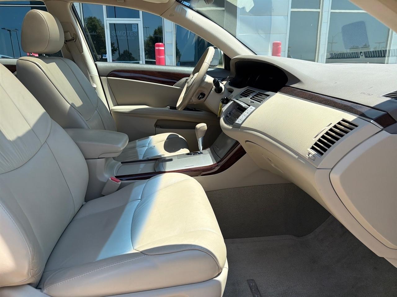 Toyota Avalon 4dr Sdn Touring (Natl) 2008