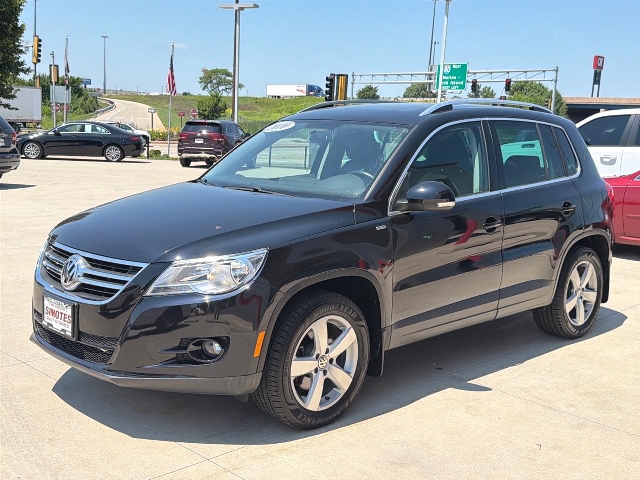 Volkswagen Tiguan AWD 4dr Wolfsburg 2010