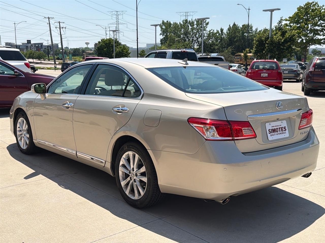 Lexus ES 350 4dr Sdn 2011