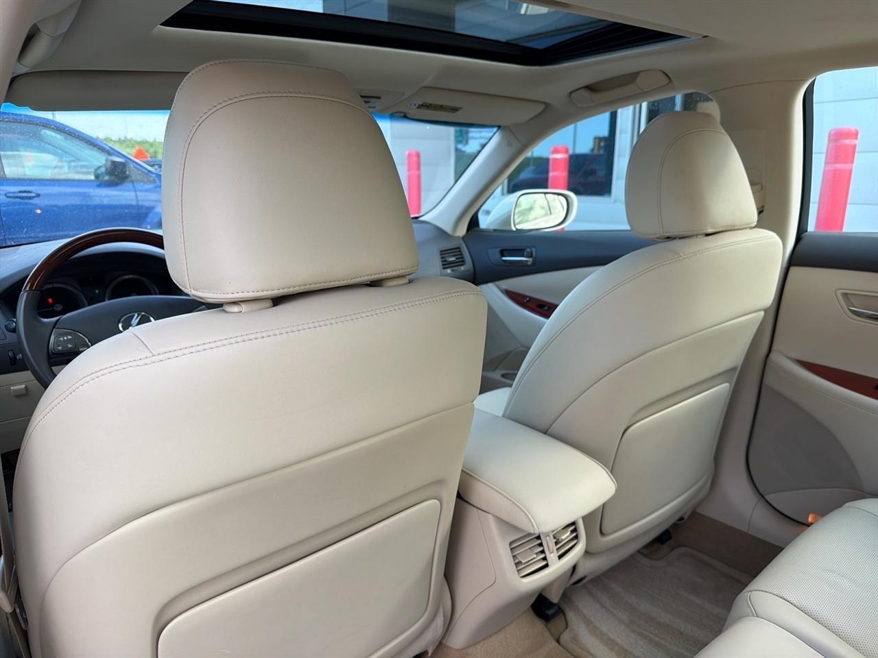 Lexus ES 350 4dr Sdn 2011