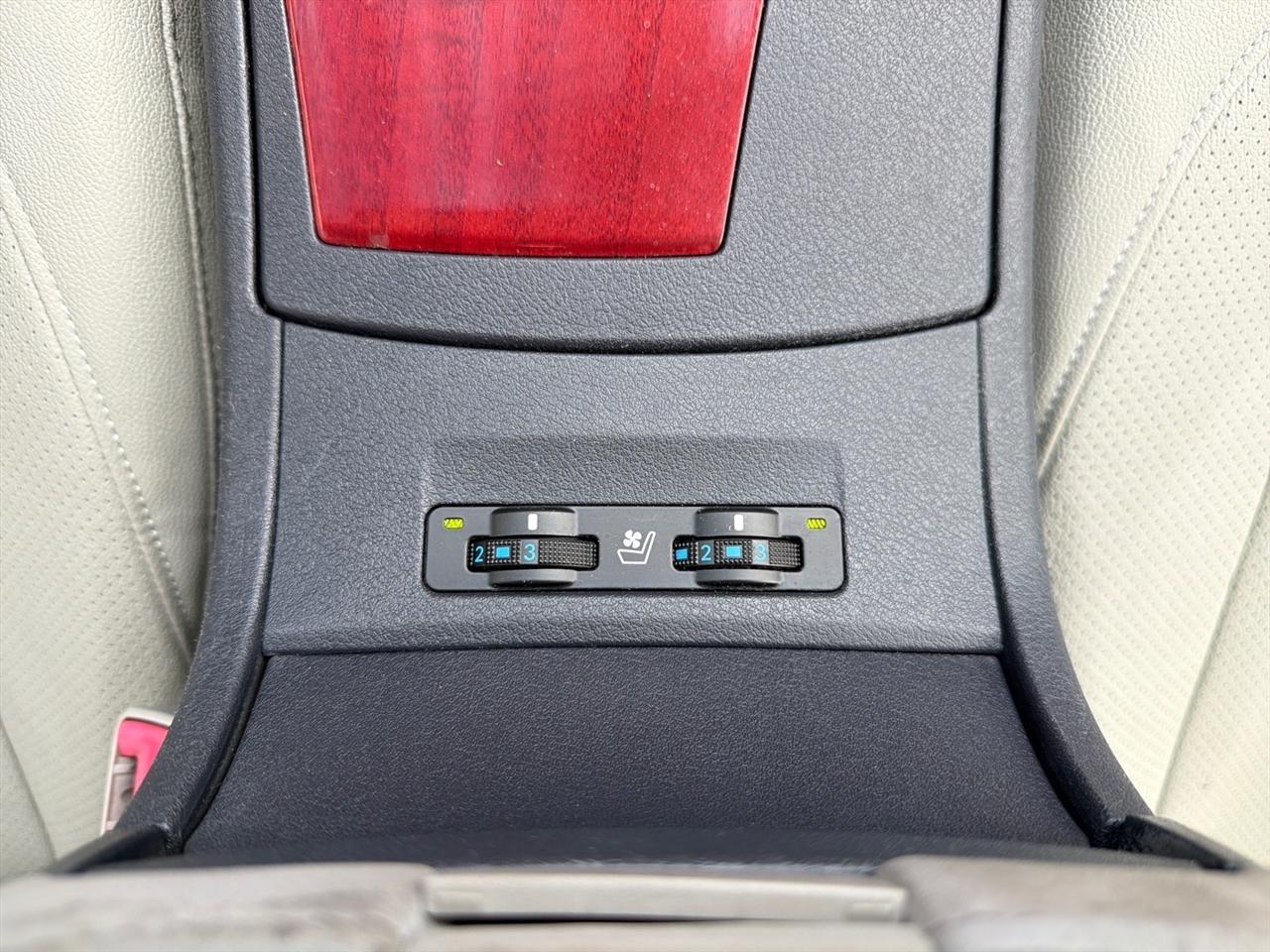 Lexus ES 350 4dr Sdn 2009