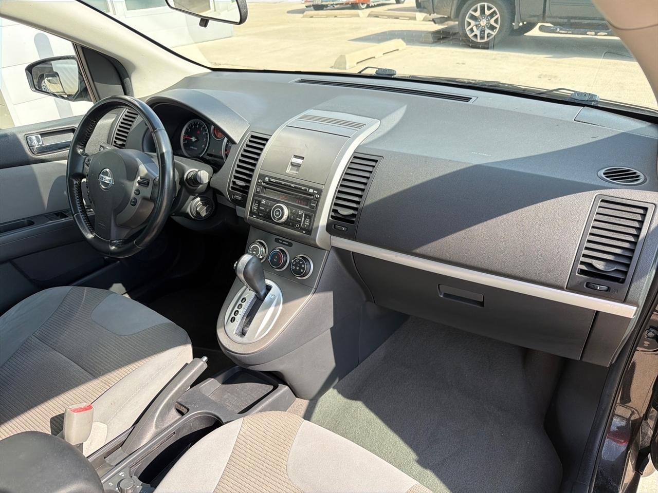 Nissan Sentra 4dr Sdn I4 CVT 2.0 S 2010