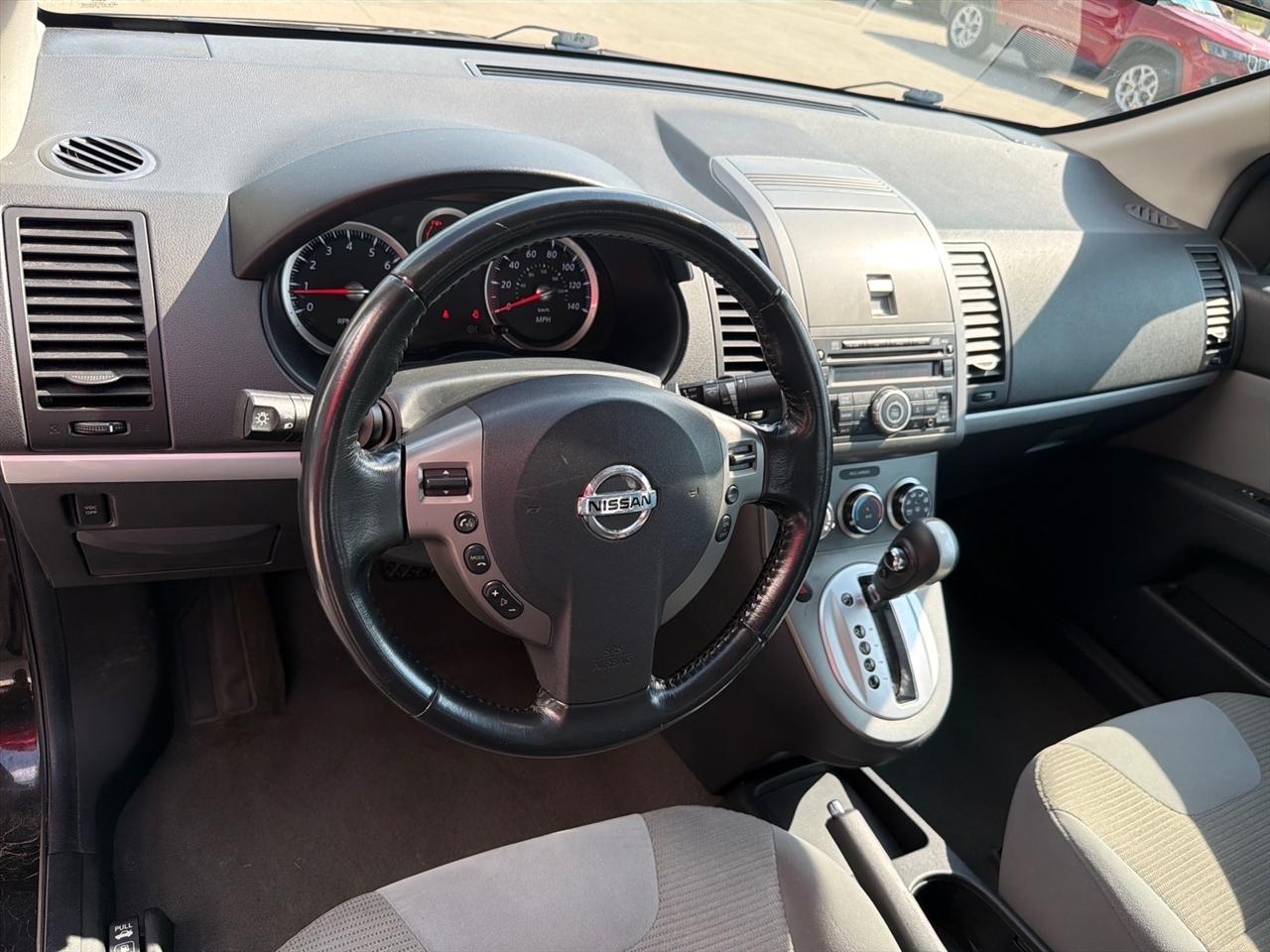 Nissan Sentra 4dr Sdn I4 CVT 2.0 S 2010