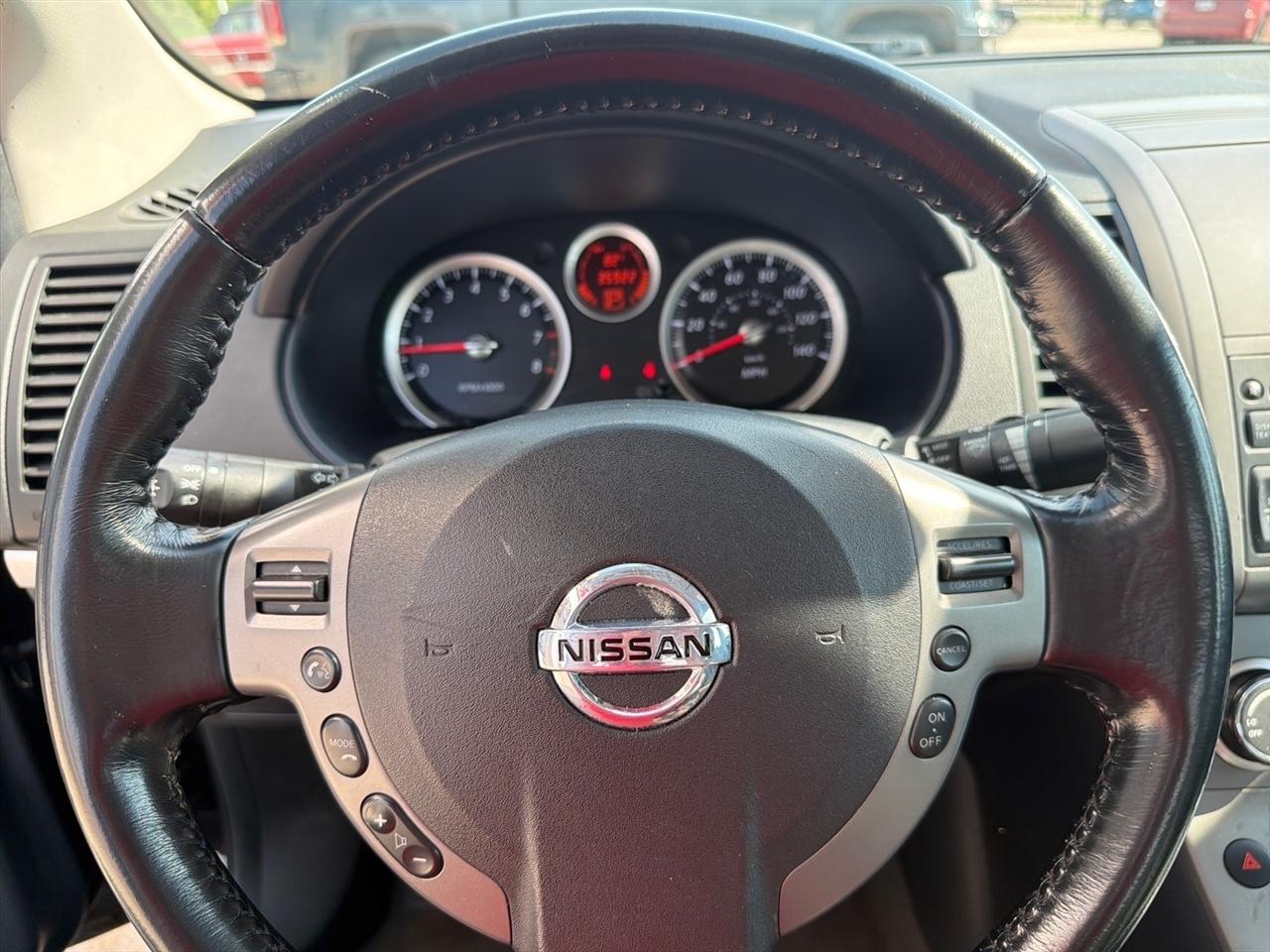 Nissan Sentra 4dr Sdn I4 CVT 2.0 S 2010