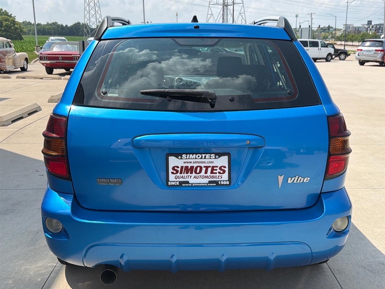 Pontiac Vibe 4dr HB 2008
