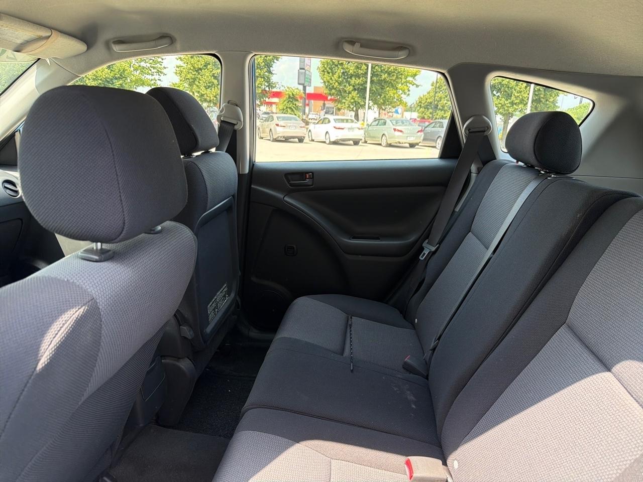Pontiac Vibe 4dr HB 2008