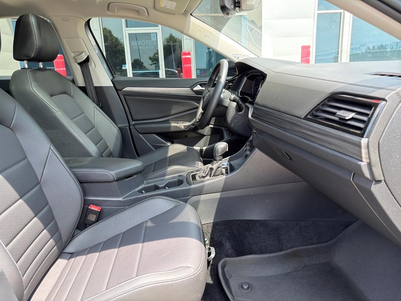 Volkswagen Jetta SEL Auto 2021