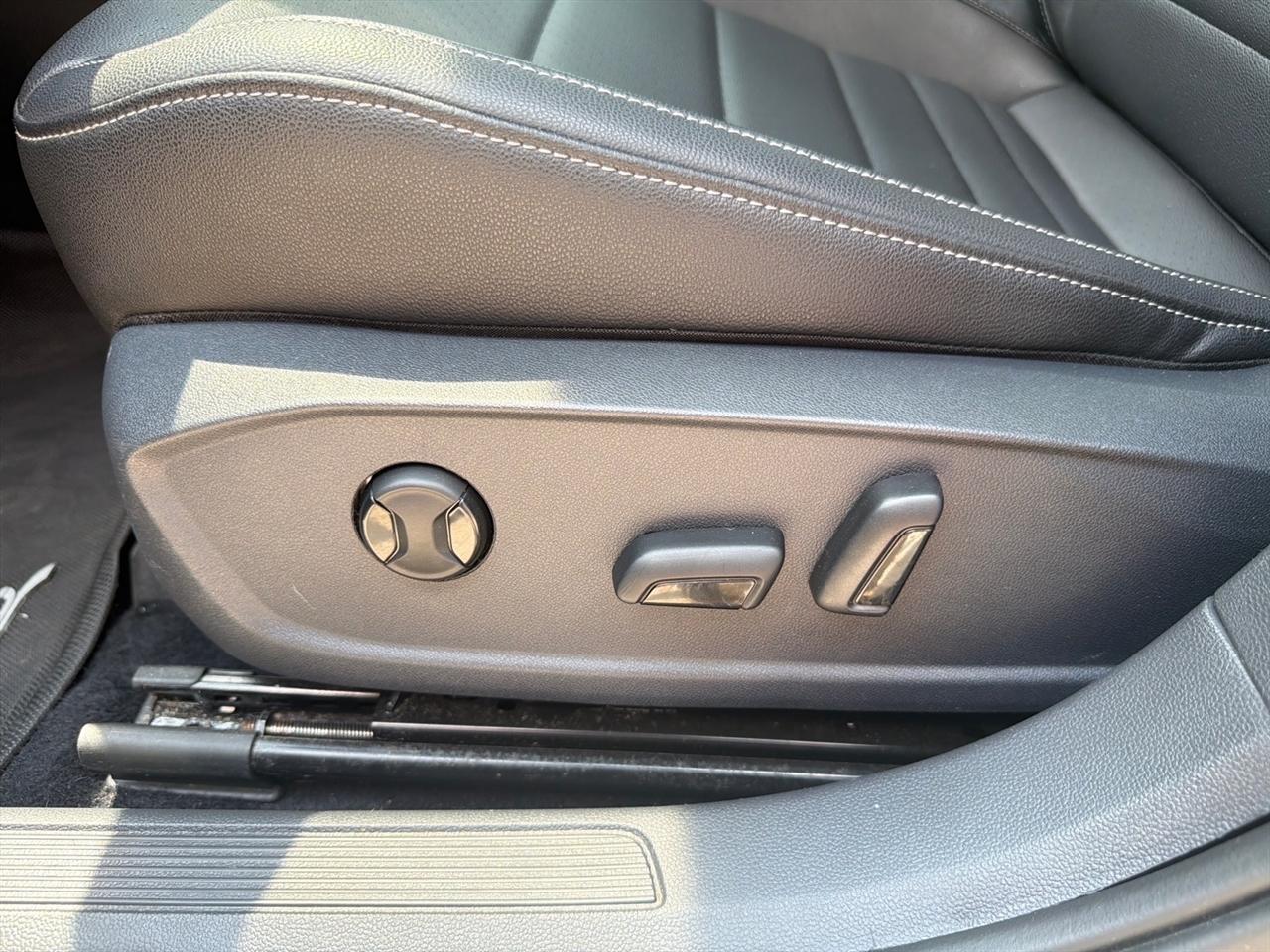 Volkswagen Jetta SEL Auto 2021