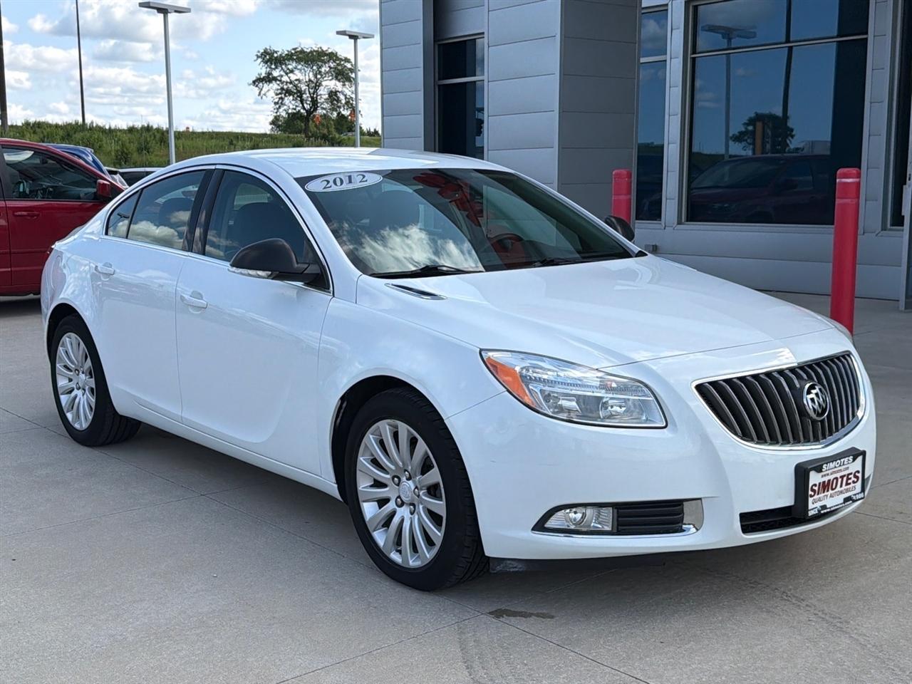 Buick Regal 4dr Sdn Base 2012