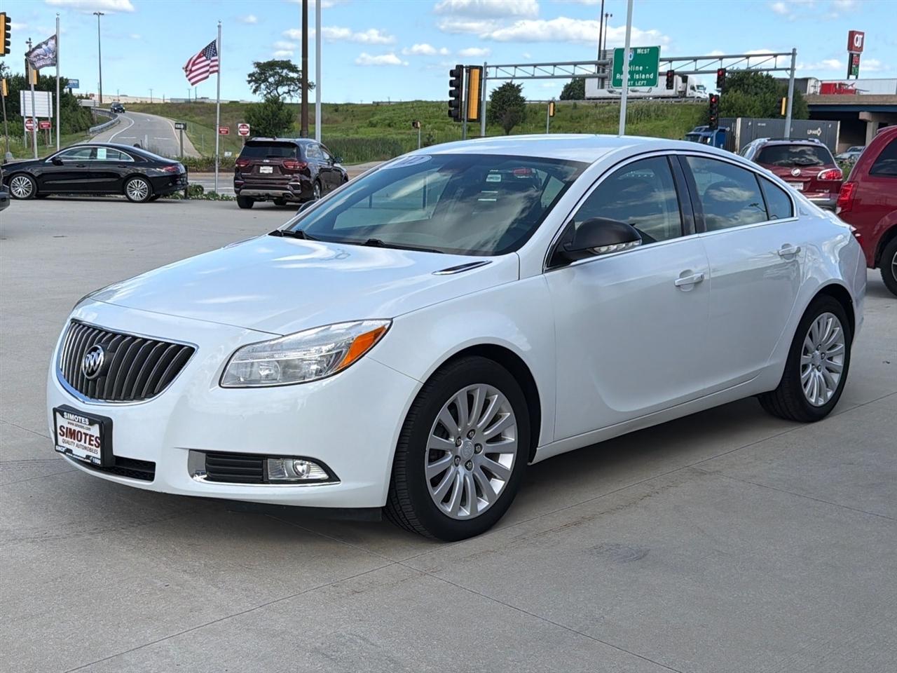 Buick Regal 4dr Sdn Base 2012