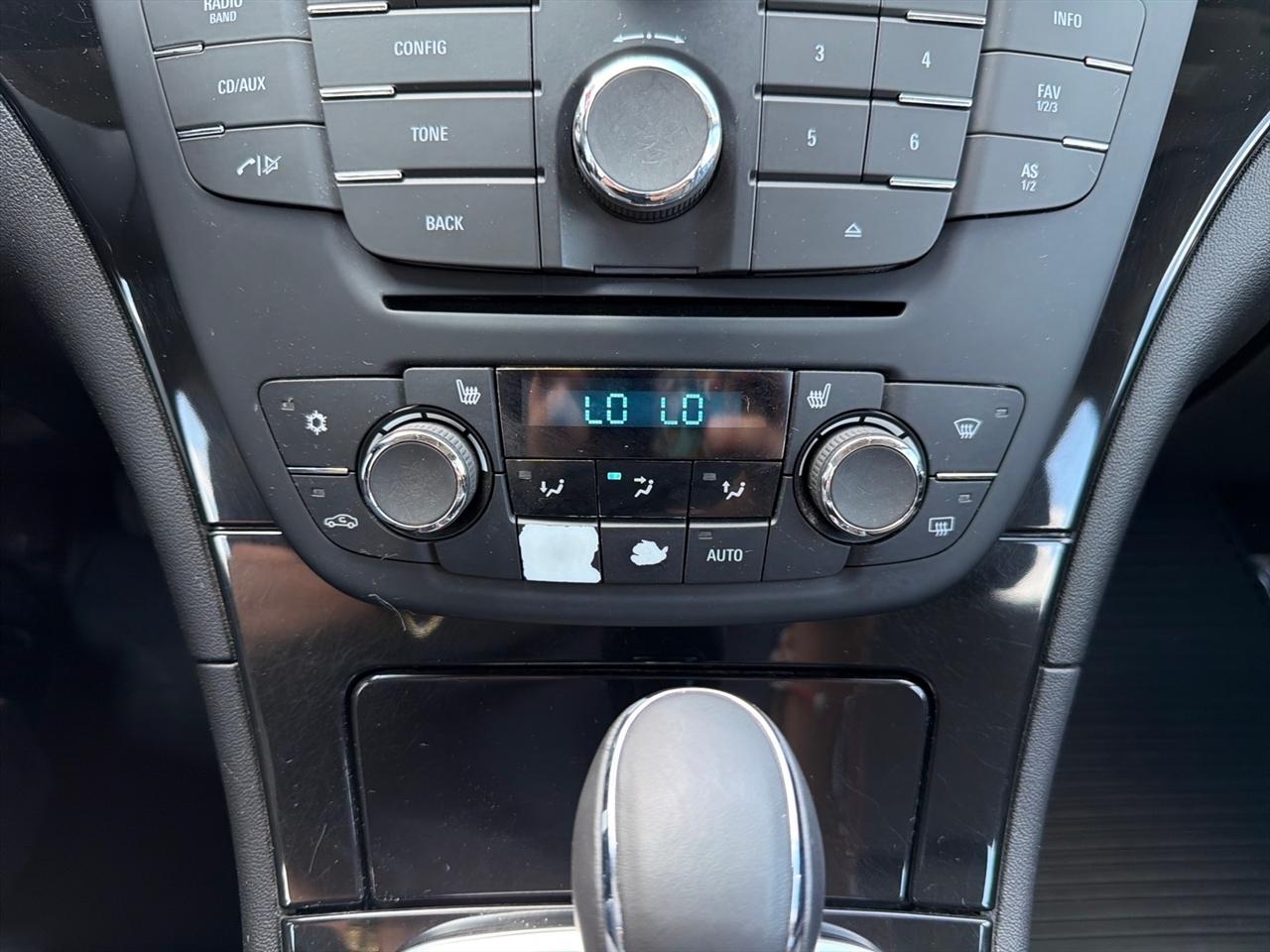 Buick Regal 4dr Sdn Base 2012