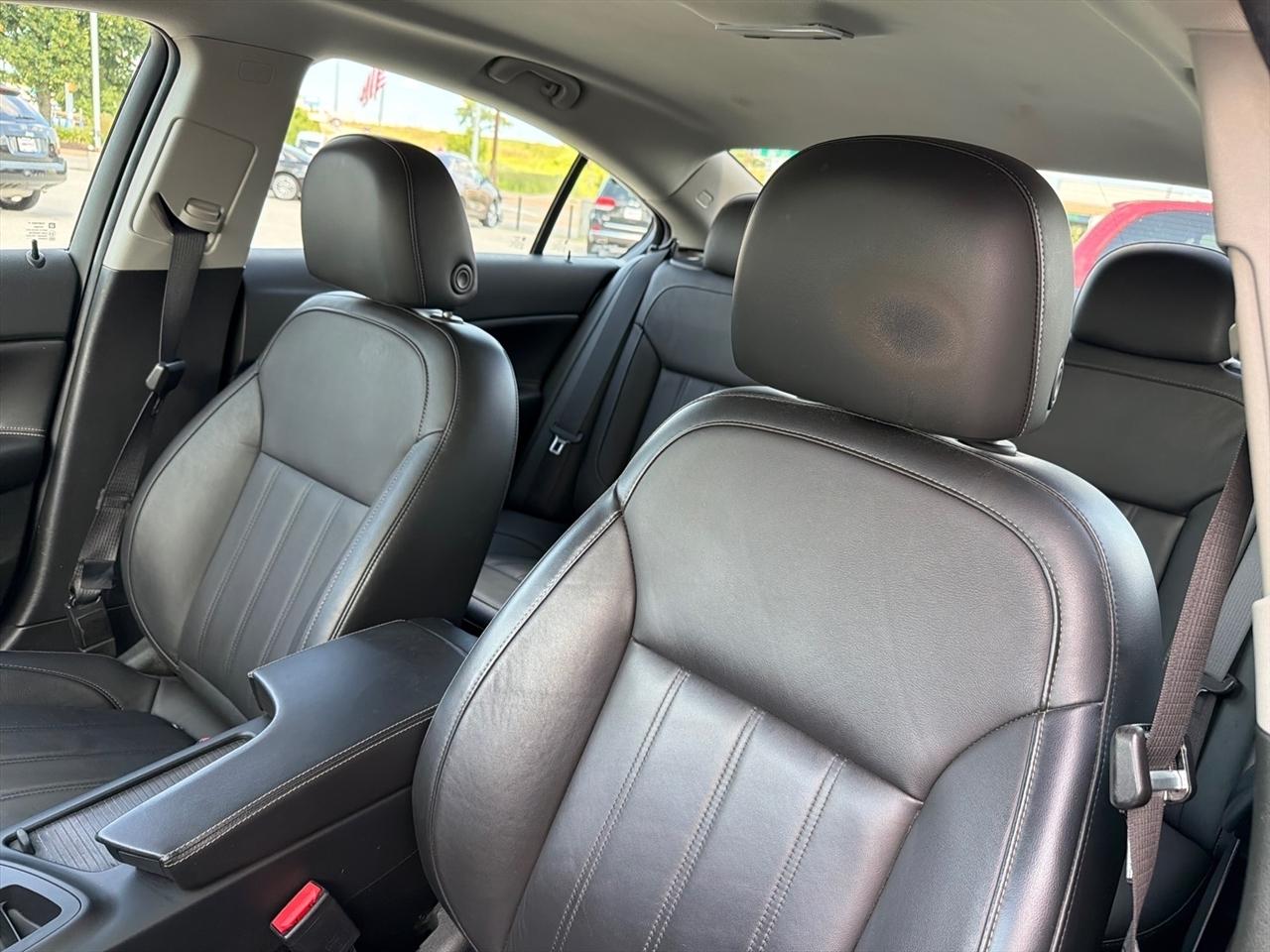 Buick Regal 4dr Sdn Base 2012