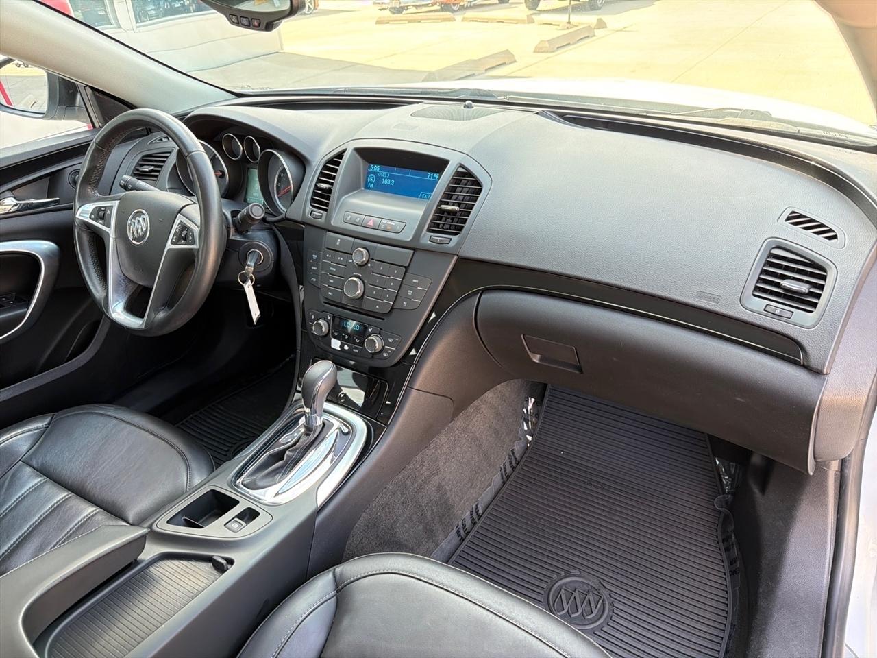 Buick Regal 4dr Sdn Base 2012
