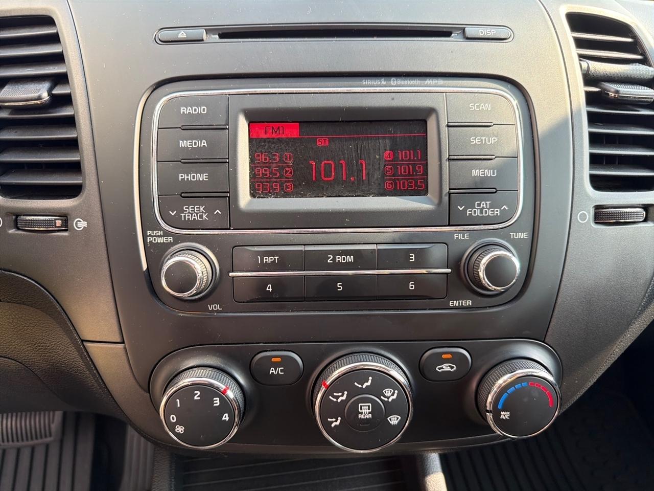 Kia Forte 4dr Sdn Auto LX 2016