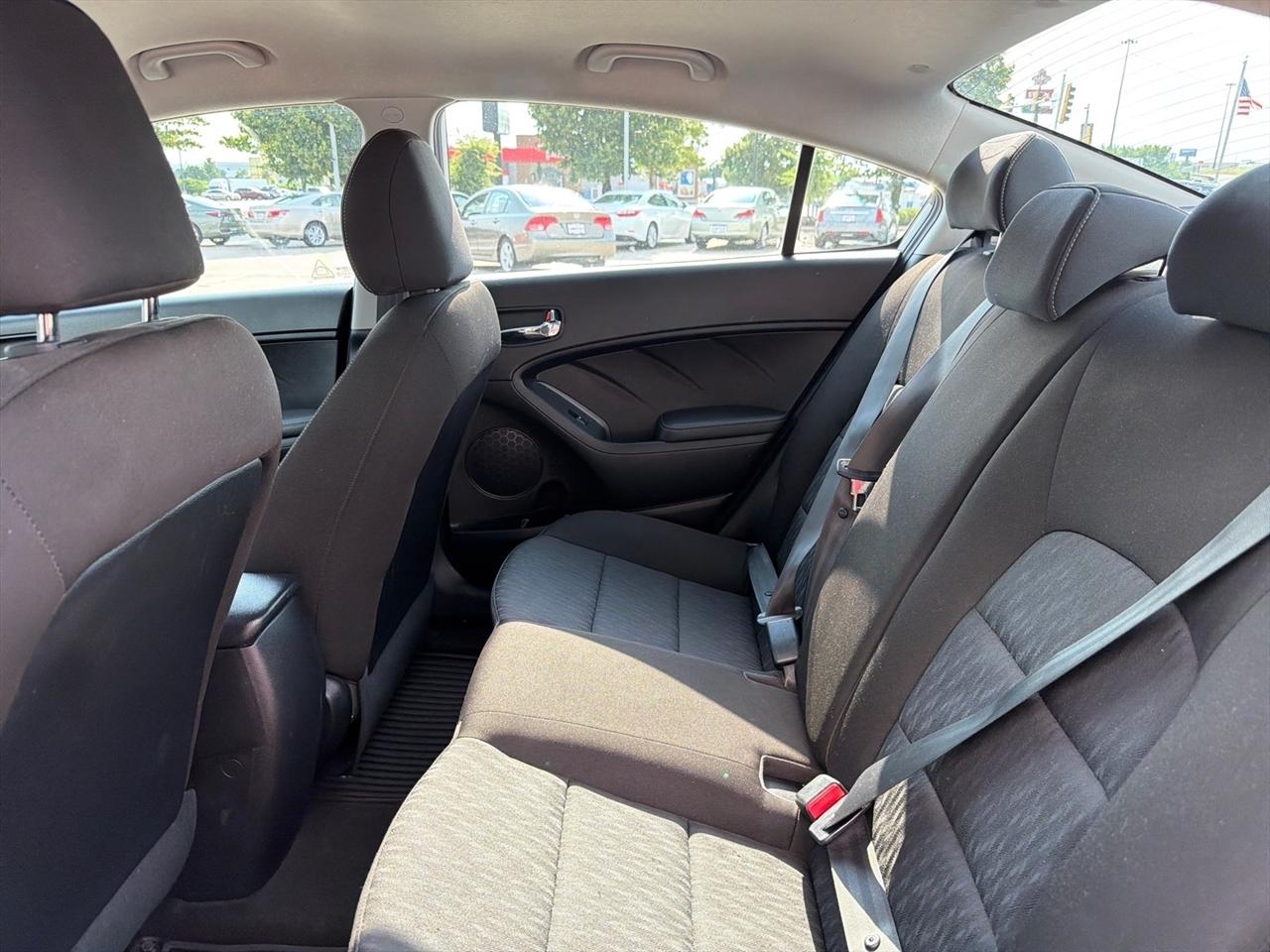 Kia Forte 4dr Sdn Auto LX 2016