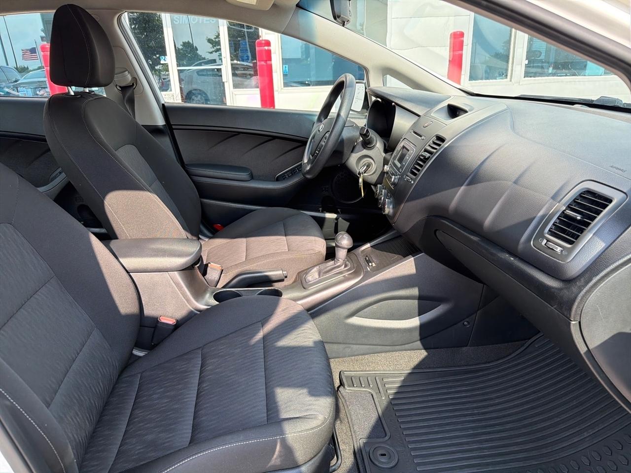 Kia Forte 4dr Sdn Auto LX 2016