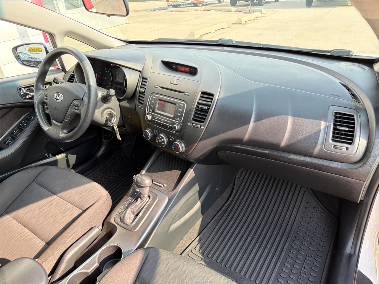 Kia Forte 4dr Sdn Auto LX 2016