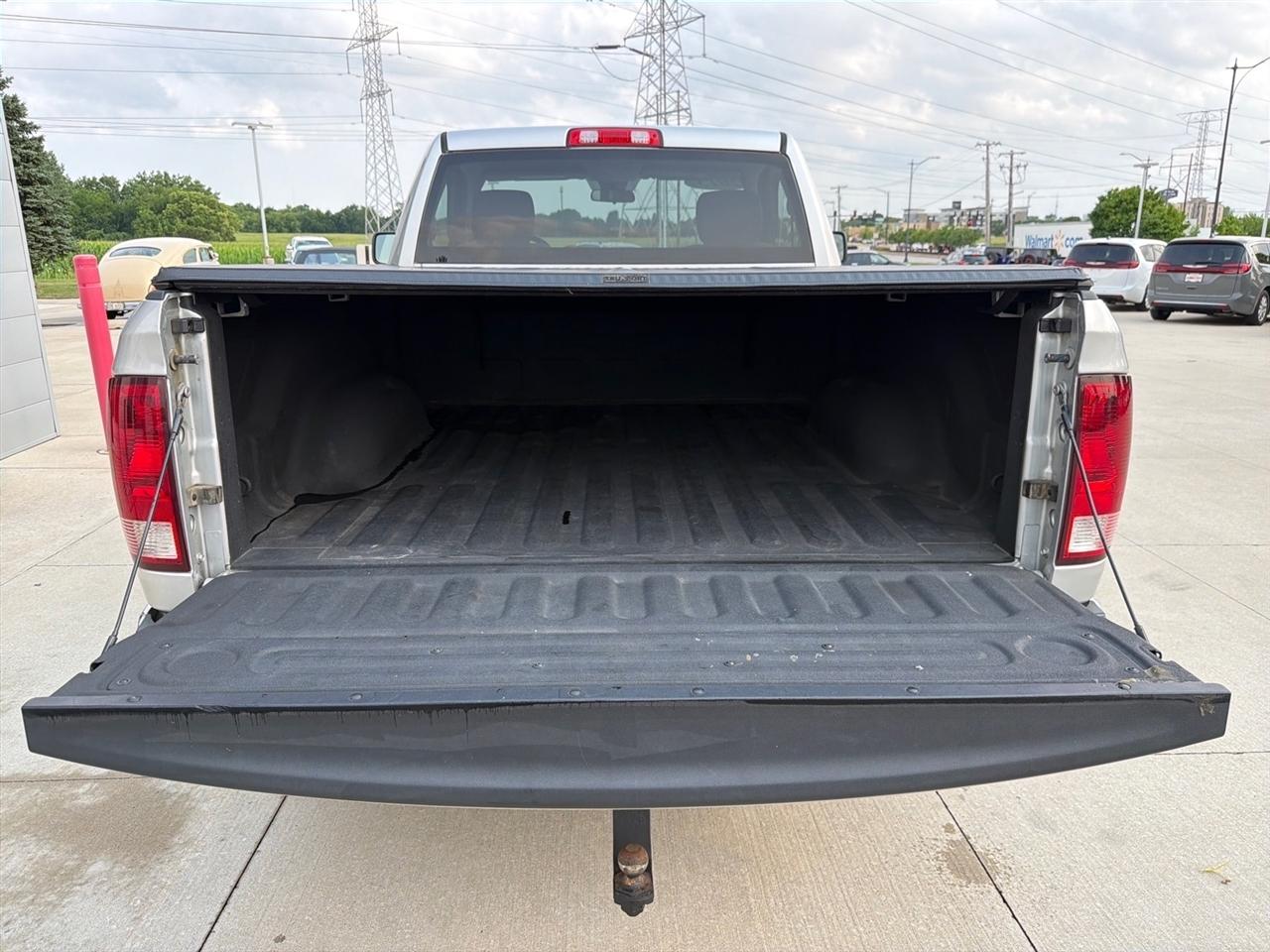 RAM 1500 4WD Reg Cab 120.5" Tradesman 2013